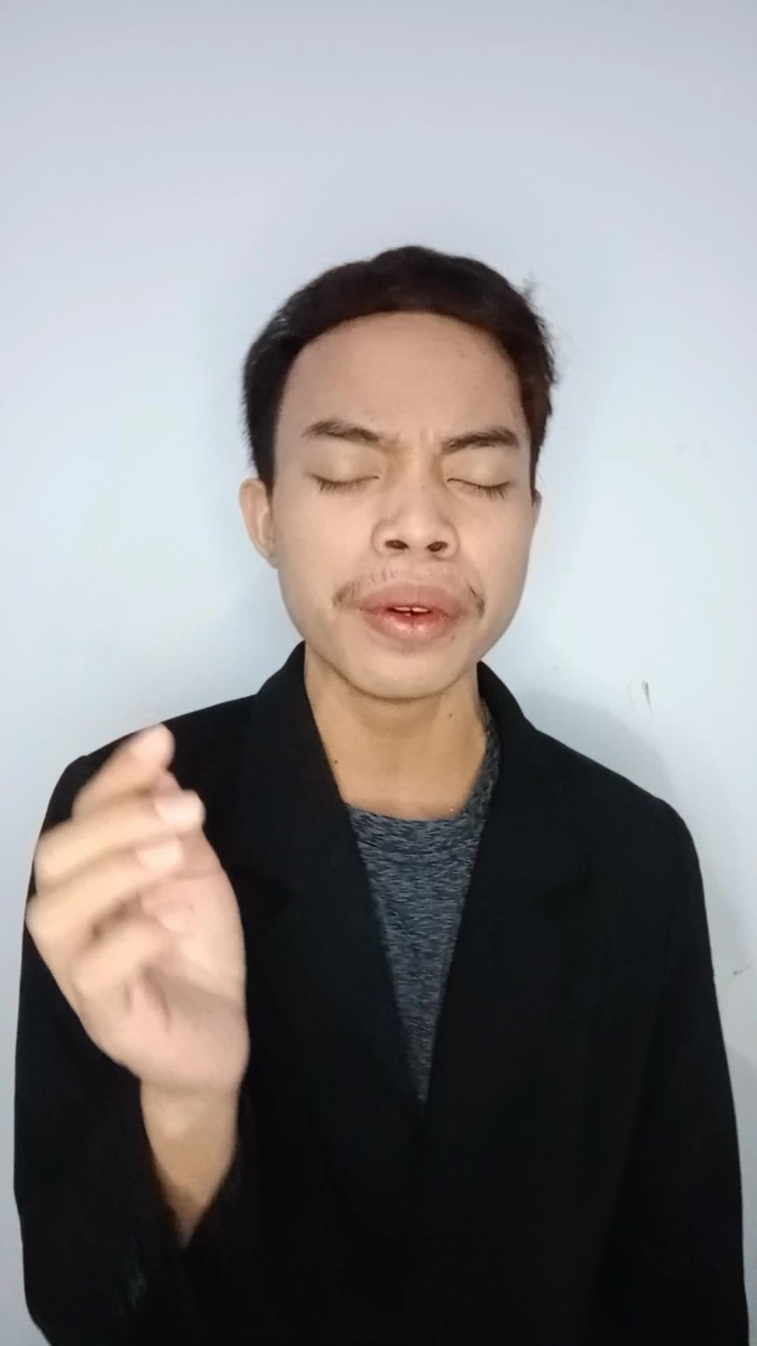 ASSALAMU'ALAIKUM WARAHMATULLAHI WABARAKAATUH. Perkenalkan nama saya WARSAL, asal kab.LUWU, SULAWESI SELATAN.Tiada Tara @JIRAYUT
