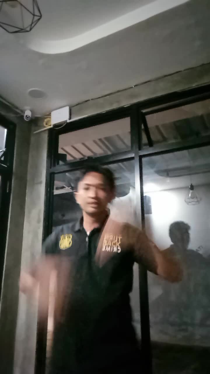 terbang tinggi ke angkasa 