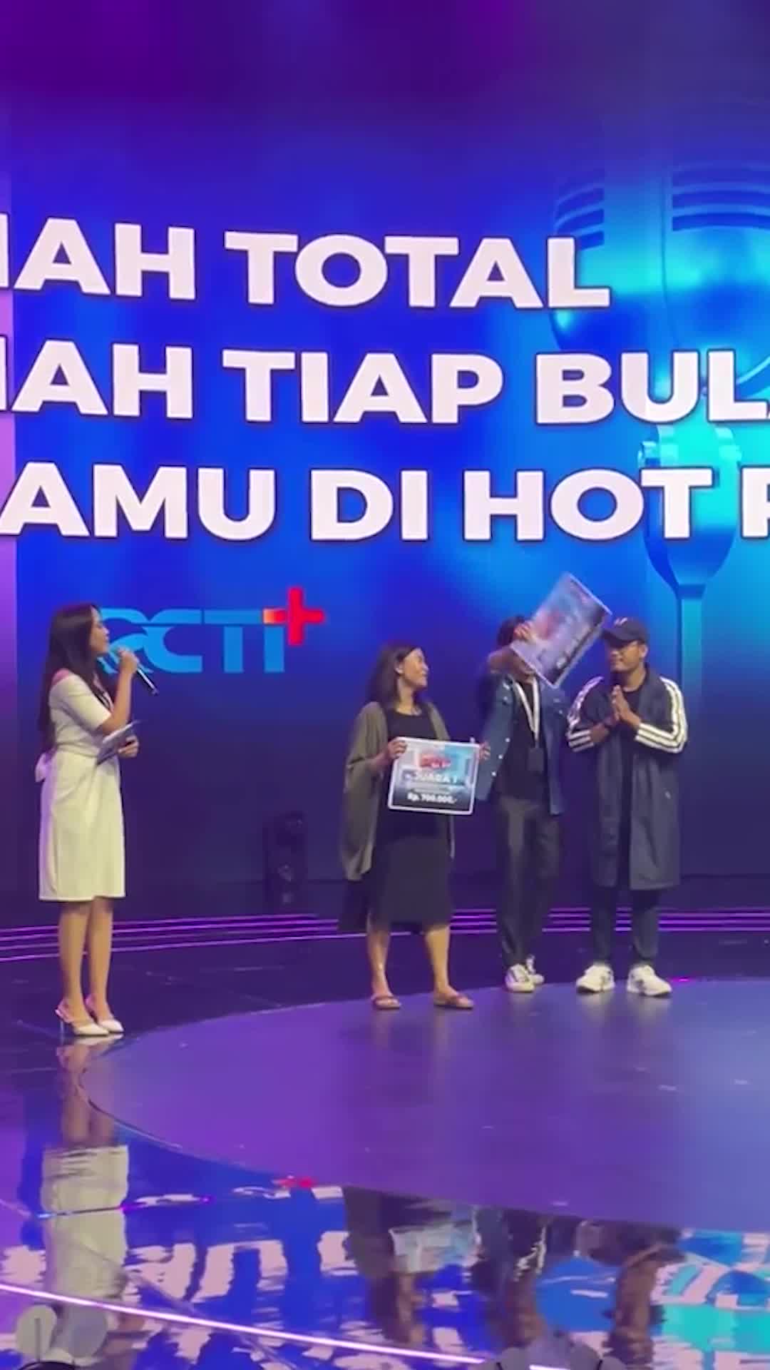 Nonton Indonesian Idol Bisa Dapat Hadiah #HOTSpektaIdol