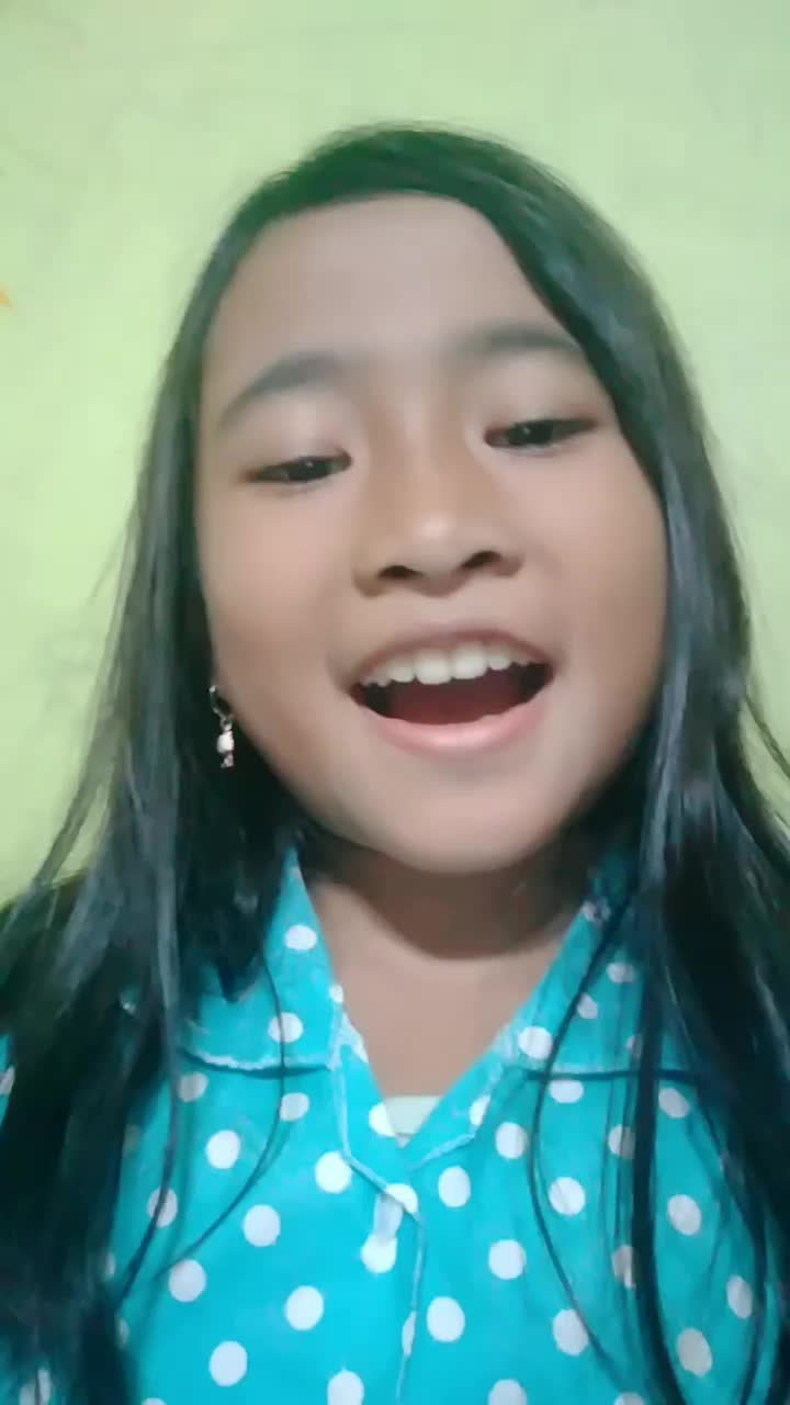 Selamat Ulang tahun RCTI+ yang ke 2, kenalkan Namaku Ameera, semoga  tambah cetar membahana.... aku suka lagu andin, tanpa batas waktu, 