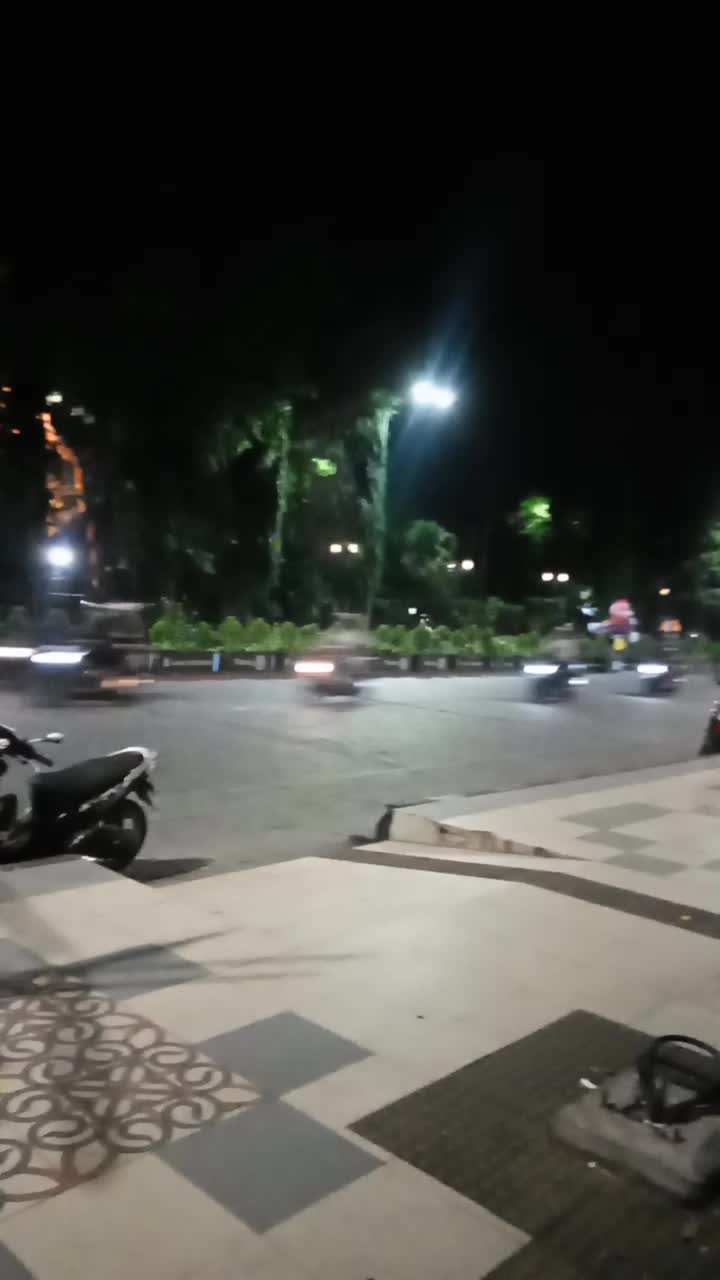 SOLO DIMALAM HARI