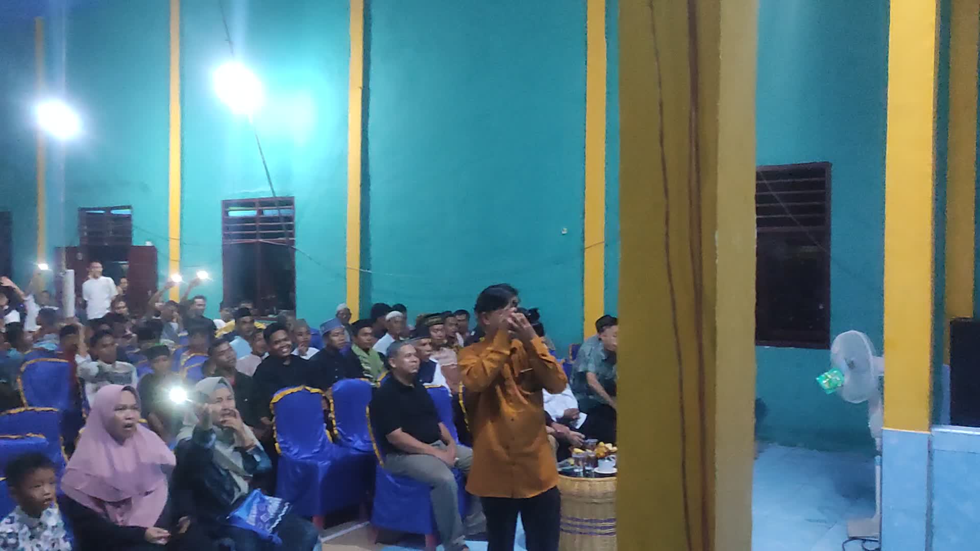tak terasa sebentar lagi ramadhan akan pergi.  Takbir. #coverST12.Kebesaranmu