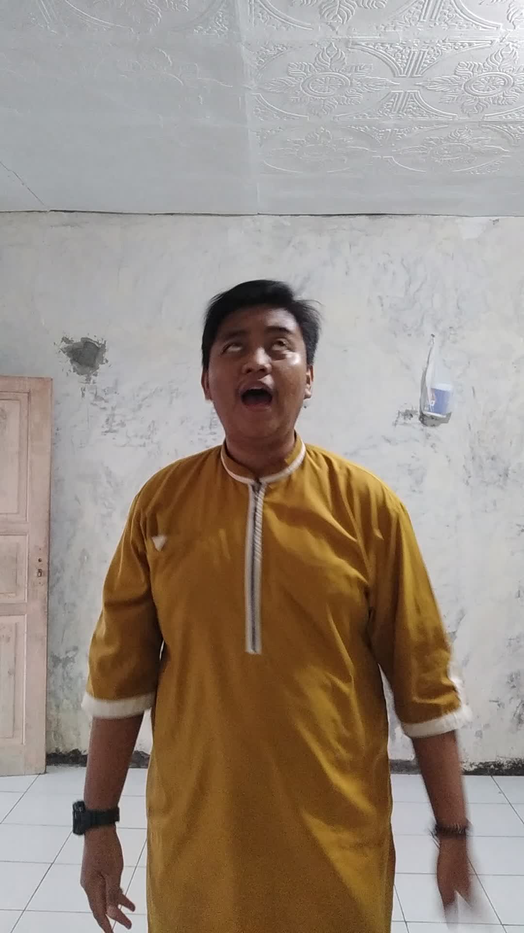 Membawakan lagu "Gulali" Brian Agung Septian Mugni berhasil membawakannya dengan hpir sempurna
