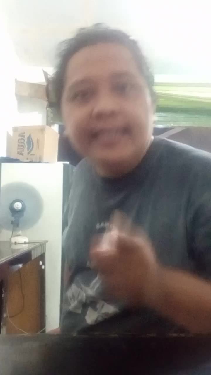 ketika ngegombal tapi doi udah kebal. vote me gaes🙏🏻