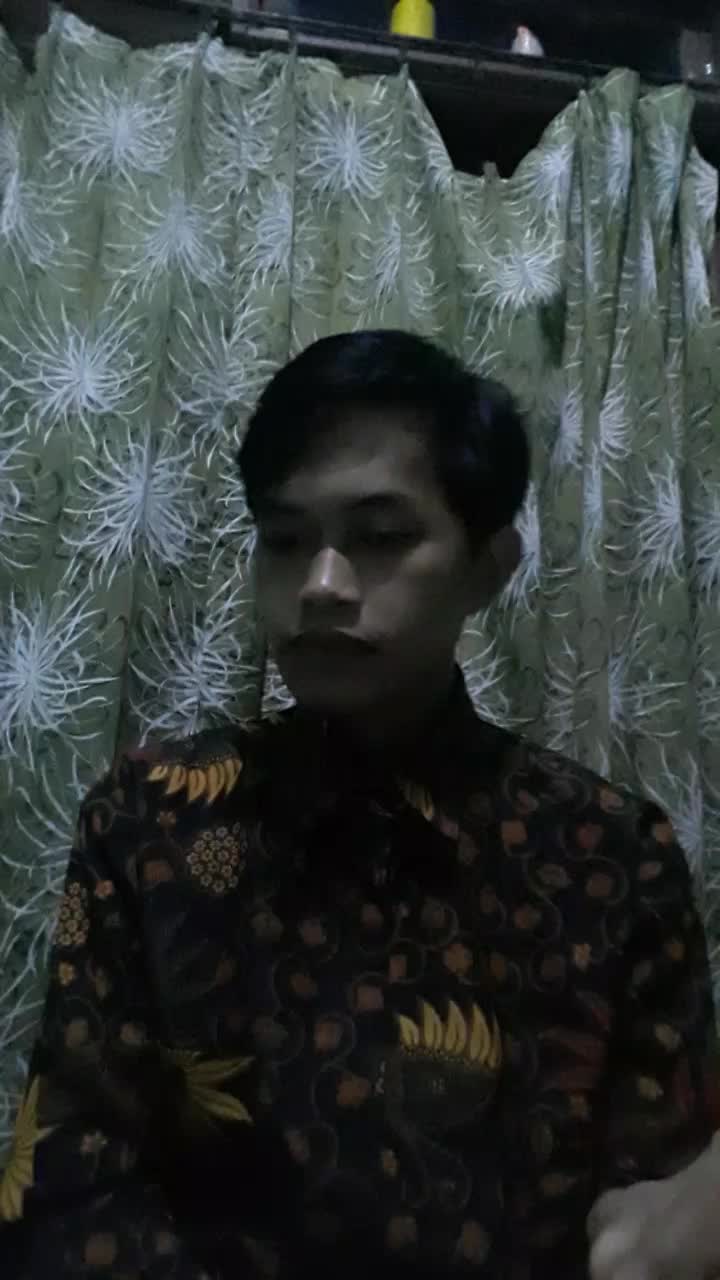 IDOL_XII DARIS SUNANDAR 27 TAHUN CILACAP SHEILLA ON7 KITA