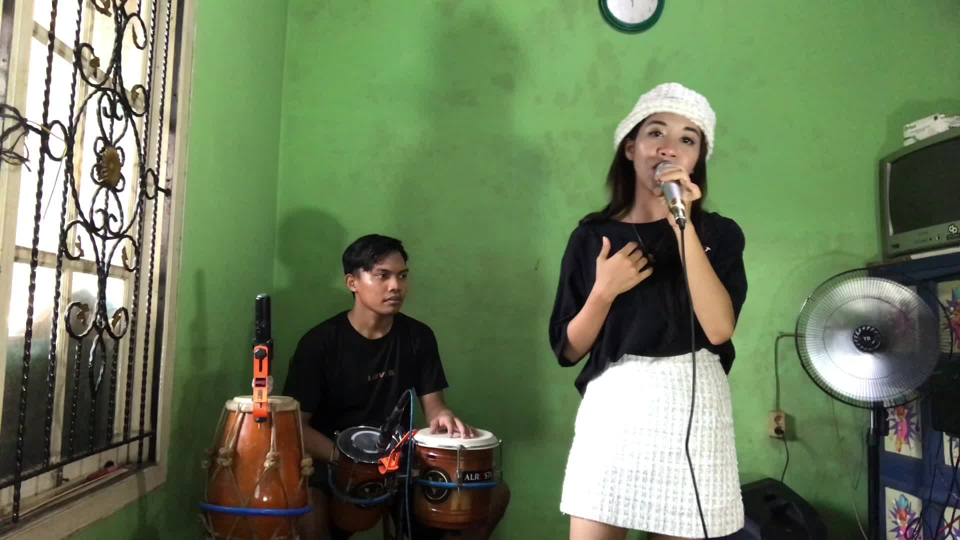 kontes Ambyar Indonesia Diara putri .A Bekasi 17th ,lagu Ego ig:Diaralinn_official wa.085211041367 #sobatambyar