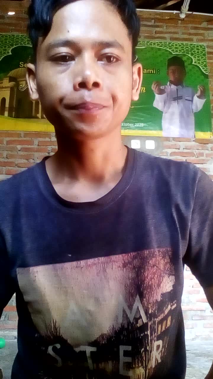Nama: Tarono_usia 30 tahun_ asal pemalang_jawa tengah 