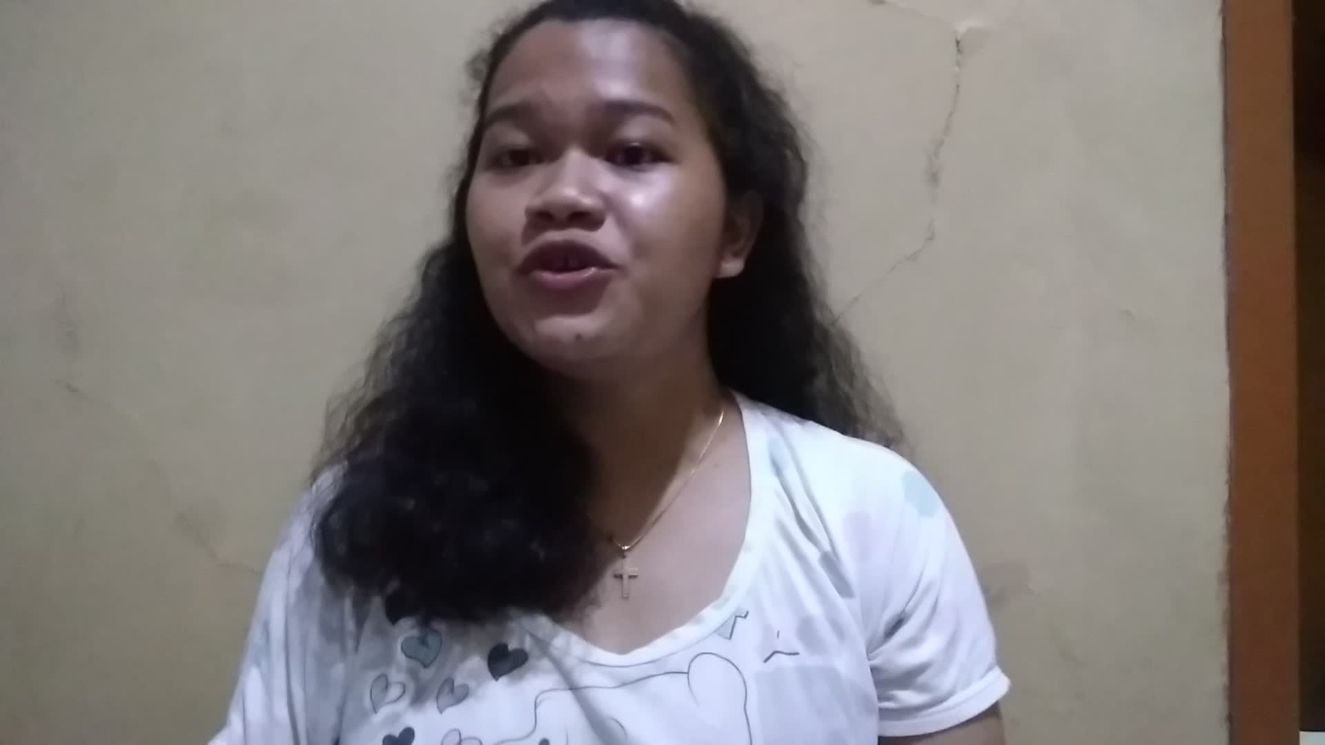 XF2021 SOLO EUGINA ELIZABETH 19 BEKASI THE LAZY SONG by Bruno Mars.