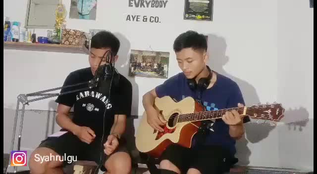 #chiuyon25 "Mencintaimu adalah sakit hati yang di sengaja"