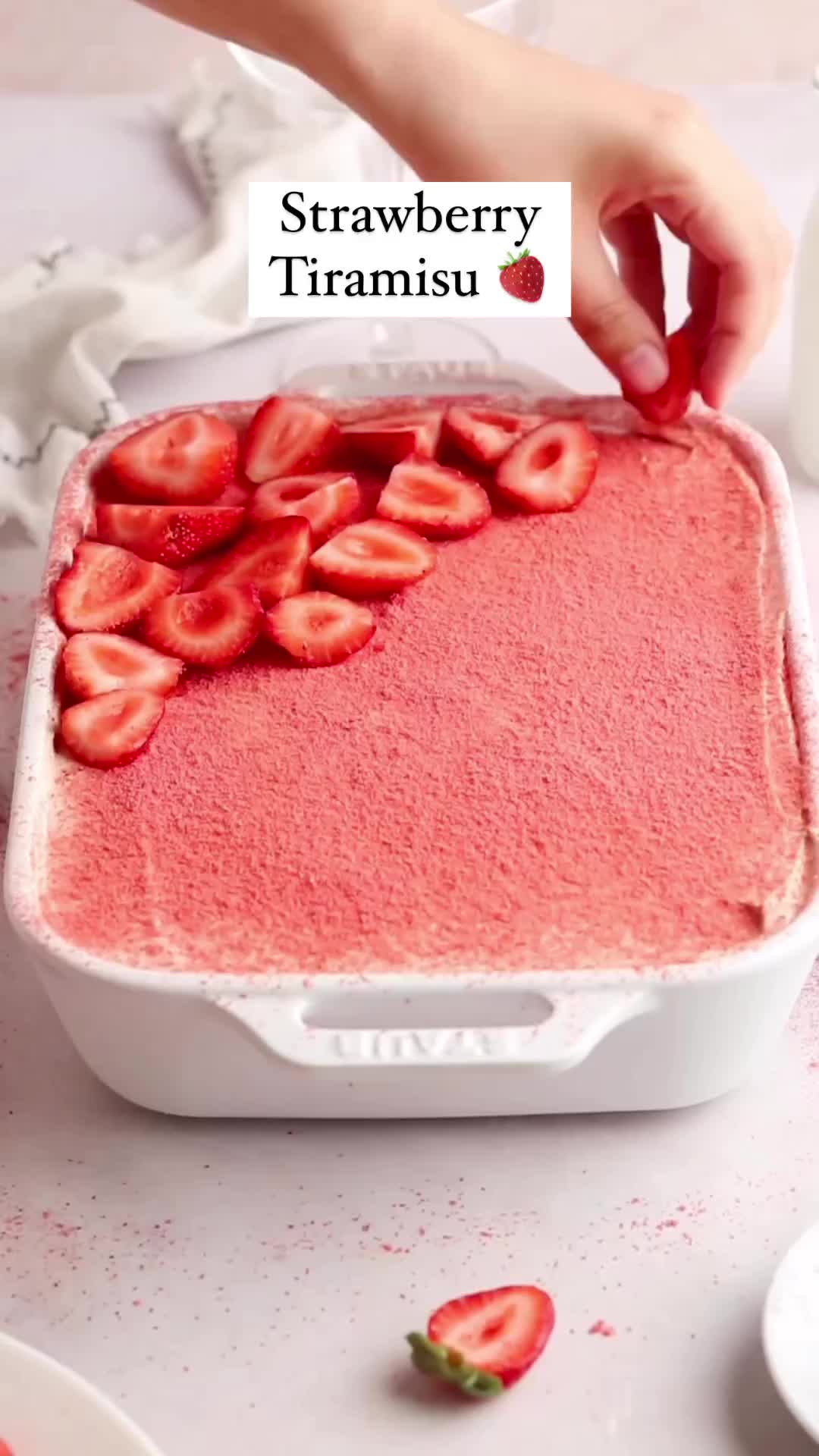 Strawberry tiramisu enak banget