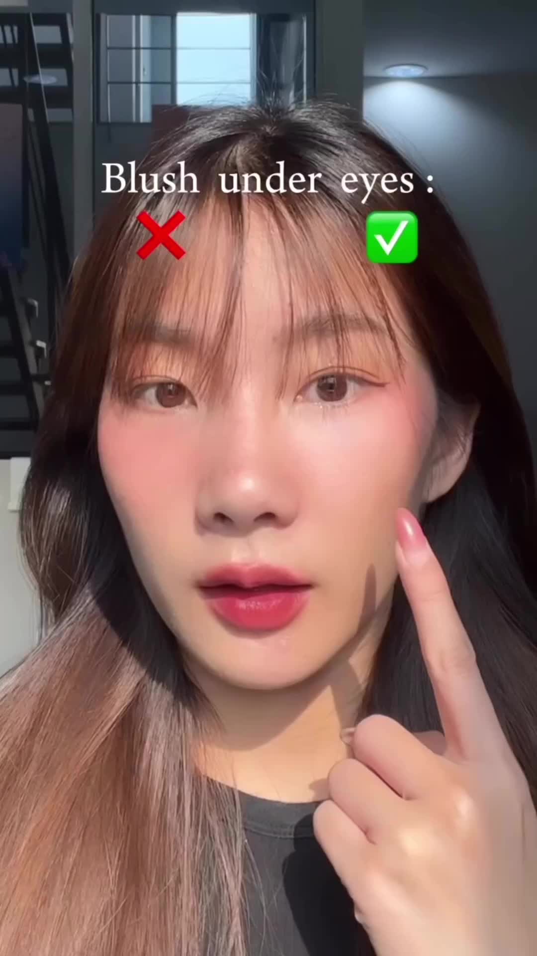 cara pake blush dibawah mata yang benar ygy