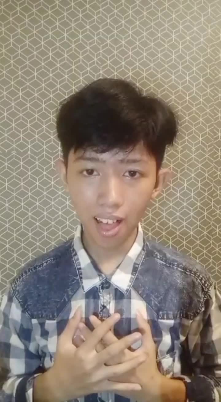 Romadoni_17 Tahun_Asal Jakarta, Cengkareng Timur_Judul lagu Rapuh (Opick)_motivasi ingin membanggakan kedua orang tua 
#voiceoframadangtv