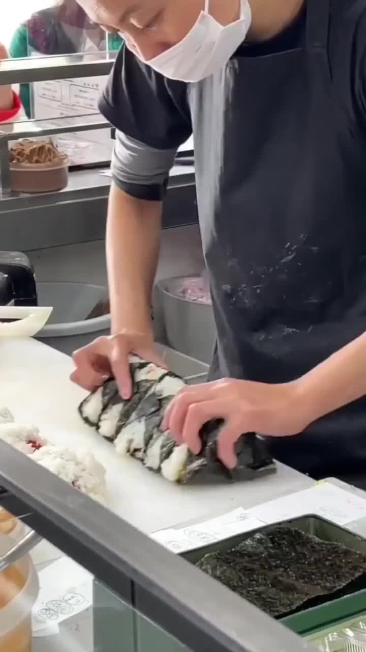 Ngiler Banget Liat Lemper Koreanya