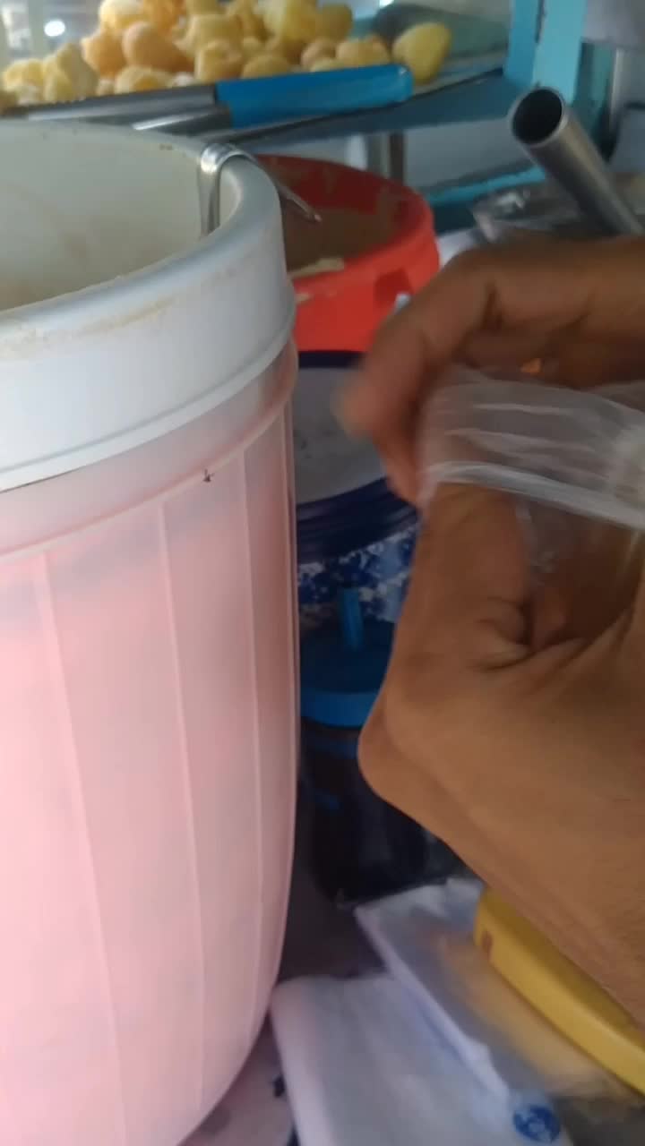 batagor 10rban tapi uwenak ... batagor depan bilka 