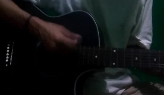 Tatap Matamu bagai busur panah yang kau lepaskan ke jantung hati!!