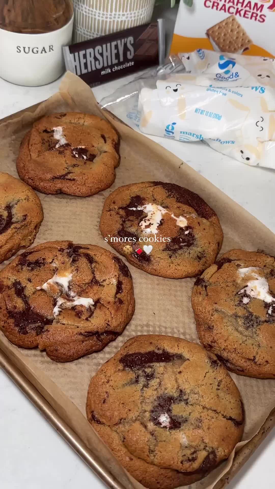 Ternyata bahannya simple ya buat bikin s’mores cookies🥹