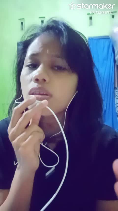 patma tasikmalaya 27 tahun,karyawan handphone.. diamond rihanna ,, juri mohon maaf saya mendadak bikin video gak ngobrolll tapi udaah yg 1 