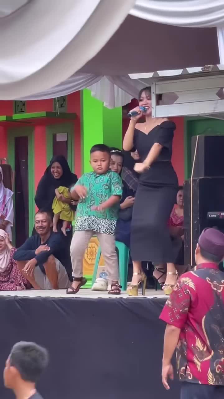 Ketika PR Sekolah Udah Selesai