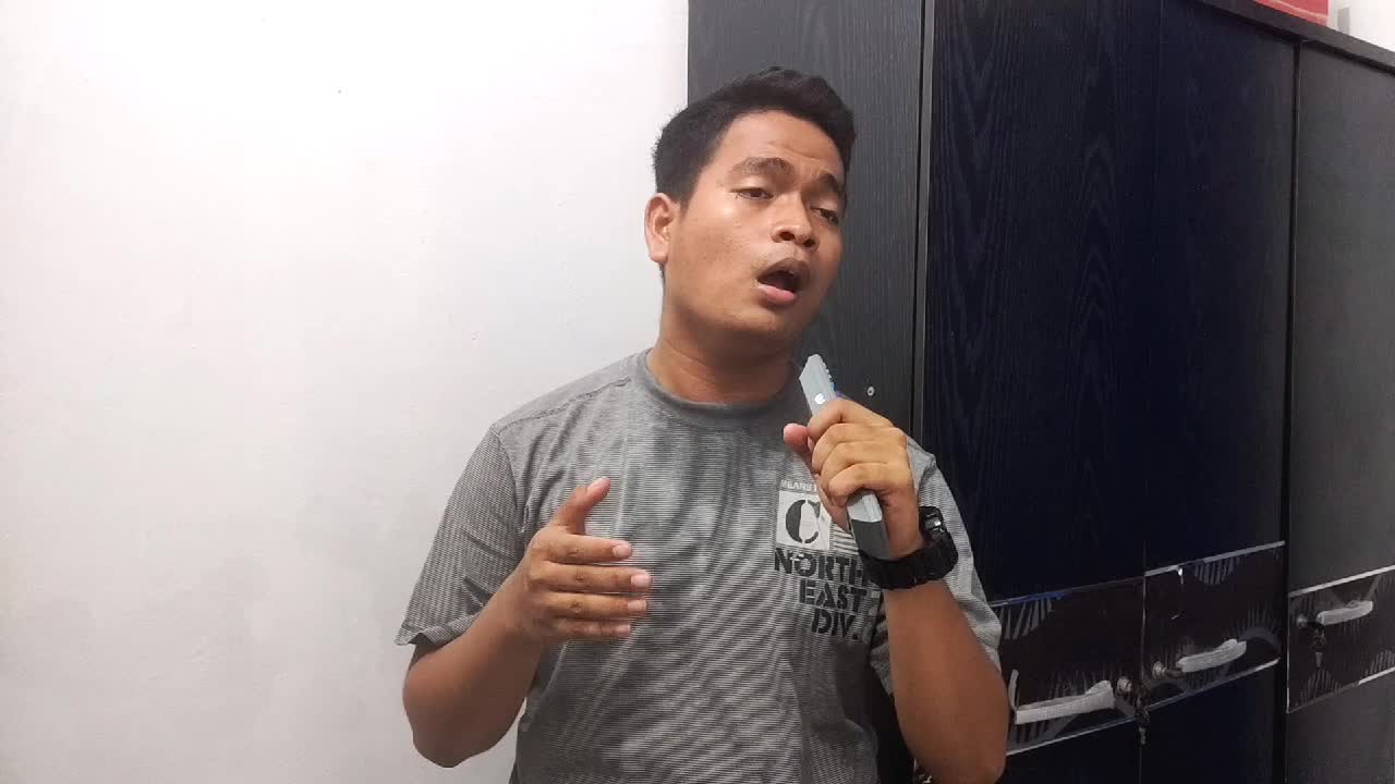 Roby Ardiansyah Mahasiswa Penjual Popcorn berusia 20 tahun ini mengikuti #OnlineAuditionRisingStarIndonesiaDangdut