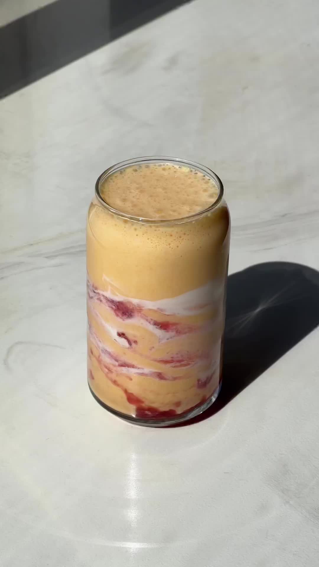 Banana mango smoothies