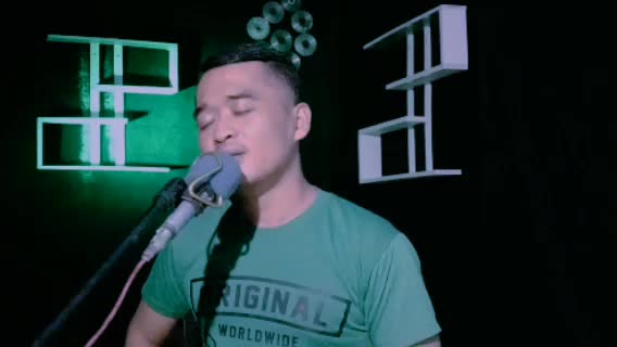 mungkin nasibku spt di lagu ini. aku ga yakin ku bs membalut lukaku . biarlah merana . #risingstarindonesiadangdut 