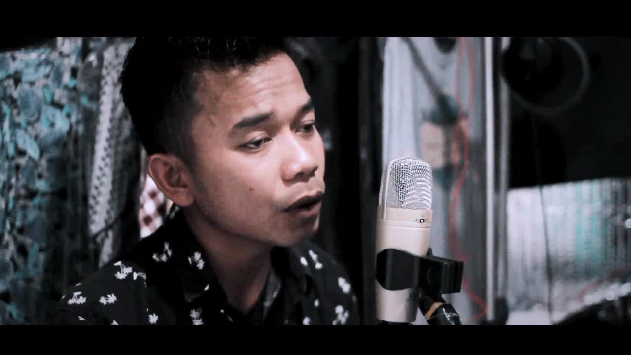 tanpa batas waktu - Ade Govinda ft Fadly cover by Dede Wahyu Dewa