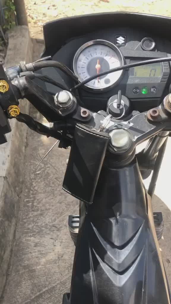 Merek Mobilnya Apa Nih?