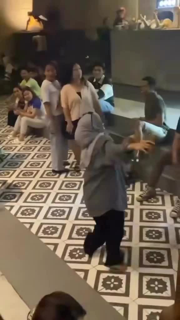 Ini Joget Apaan Namanya?