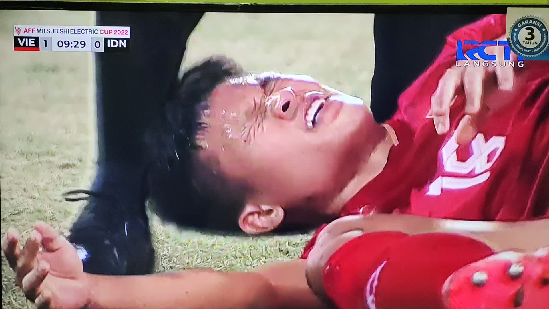 indonesia Vs vietnam (SemangadLah Garudaku) toLong bantu Love vote foLow share coment di buang sayang thanks for watching