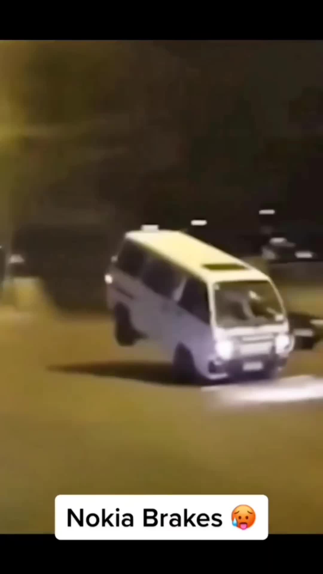 ada yang lebih kuat dr 3310