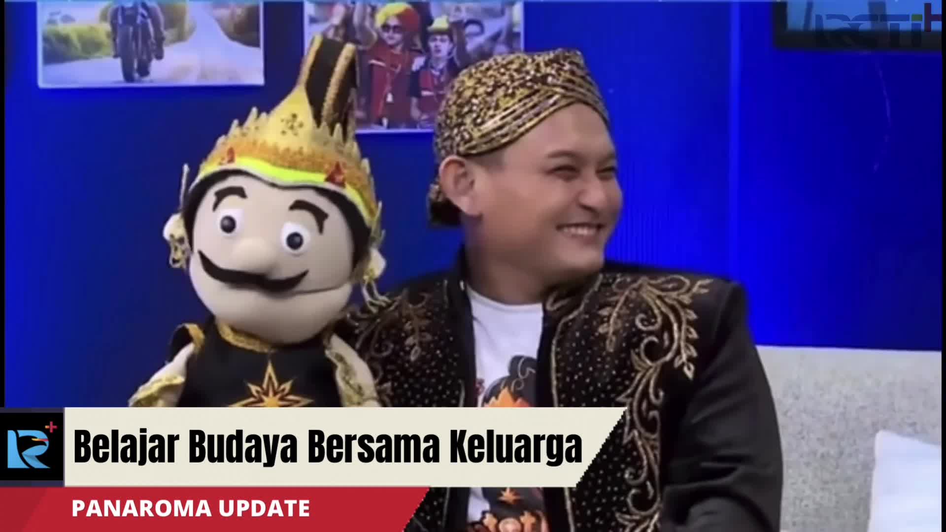 HAH PANAROMA MASUK BERITA?

Video ini adalah POV program berita Panaroma atau PANAROMA UPDATE. Kira-kira begini kalau mereka jadi keluarga d