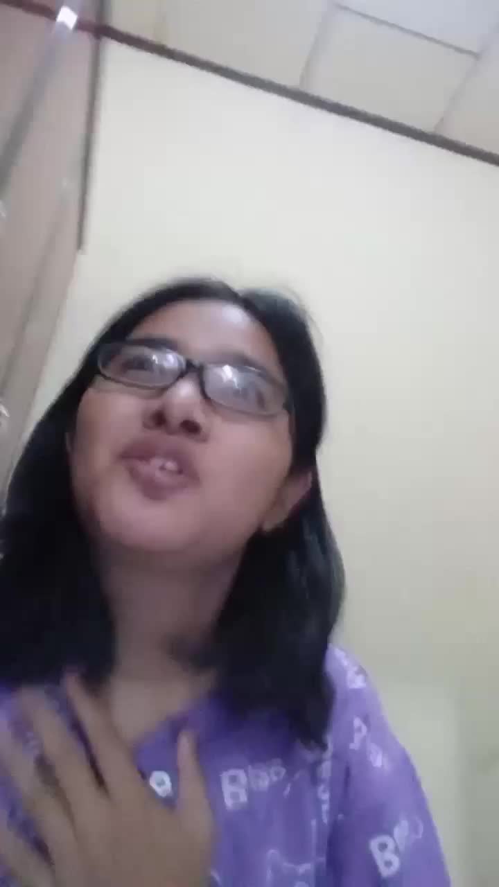 ihh oom jahattt.. aku tuhhh jd sedihhh...