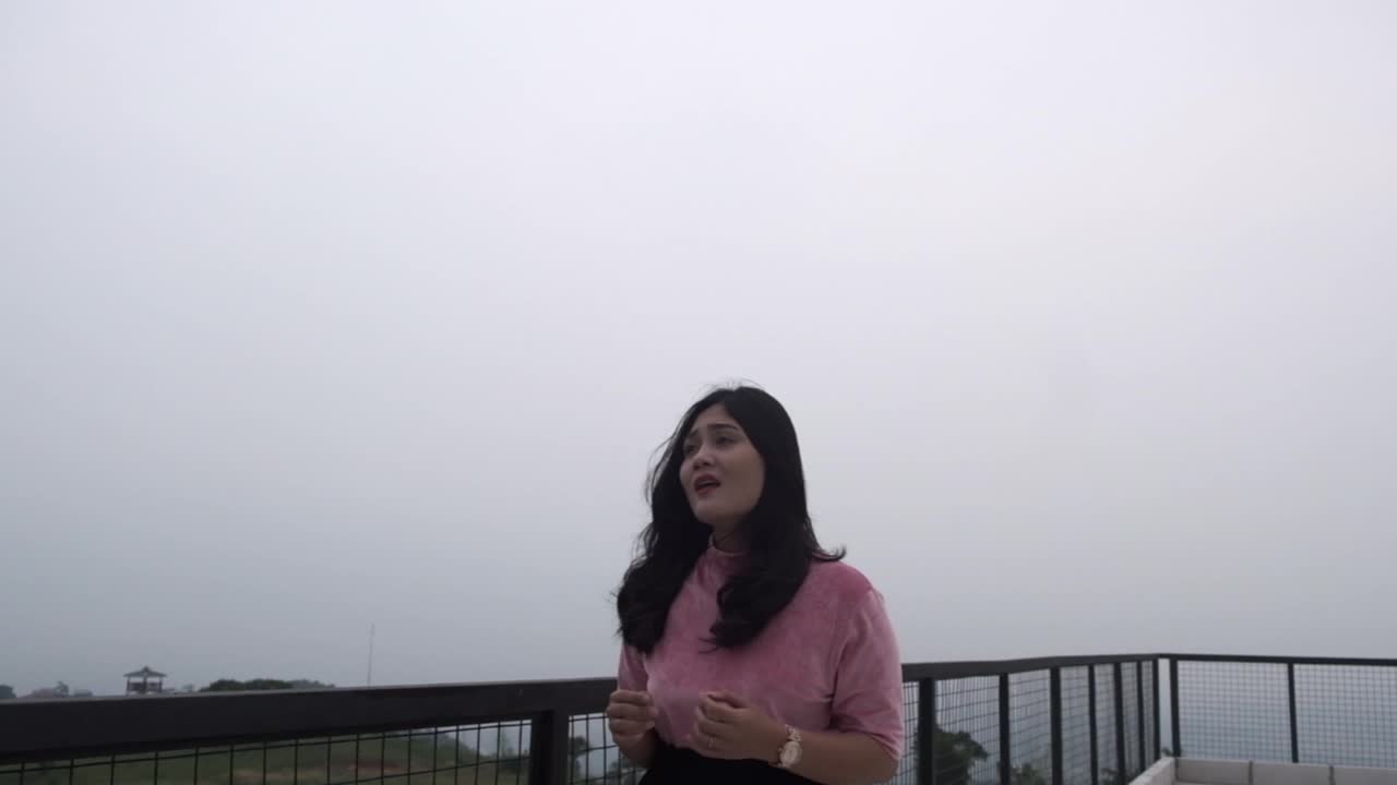MELAWAN RESTU - MAHALINI (VIDEO COVER BY PRISCA LEAF) Top 50 Show Me Your Voice RCTI+