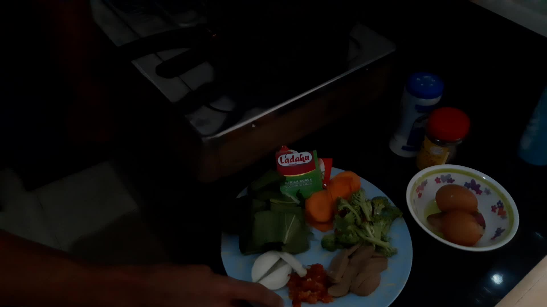 #onlineauditionmci8  hai nama saya Andri asal Tegal memasak Ifumie  domisili jakarta selatan 