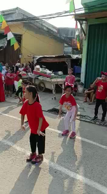 Keseruan Lomba 17an (Lomba Senam Merdeka) di buang sayang toLong bantu Love vote foLow share komen thanks for watching