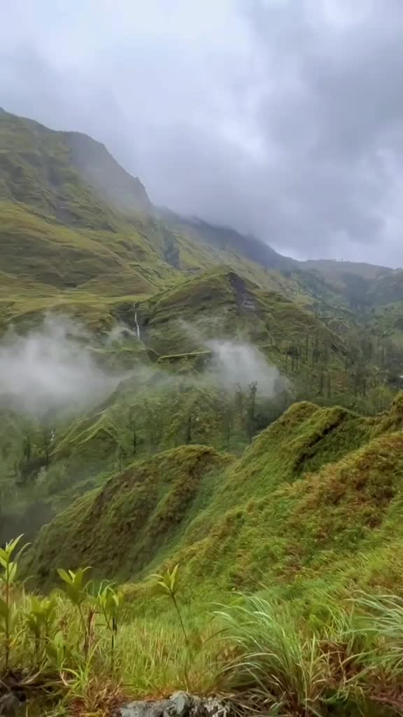 Rinjani via Torean nggak ada lawannya. Surga dunia ada di Indonesia, kawan!