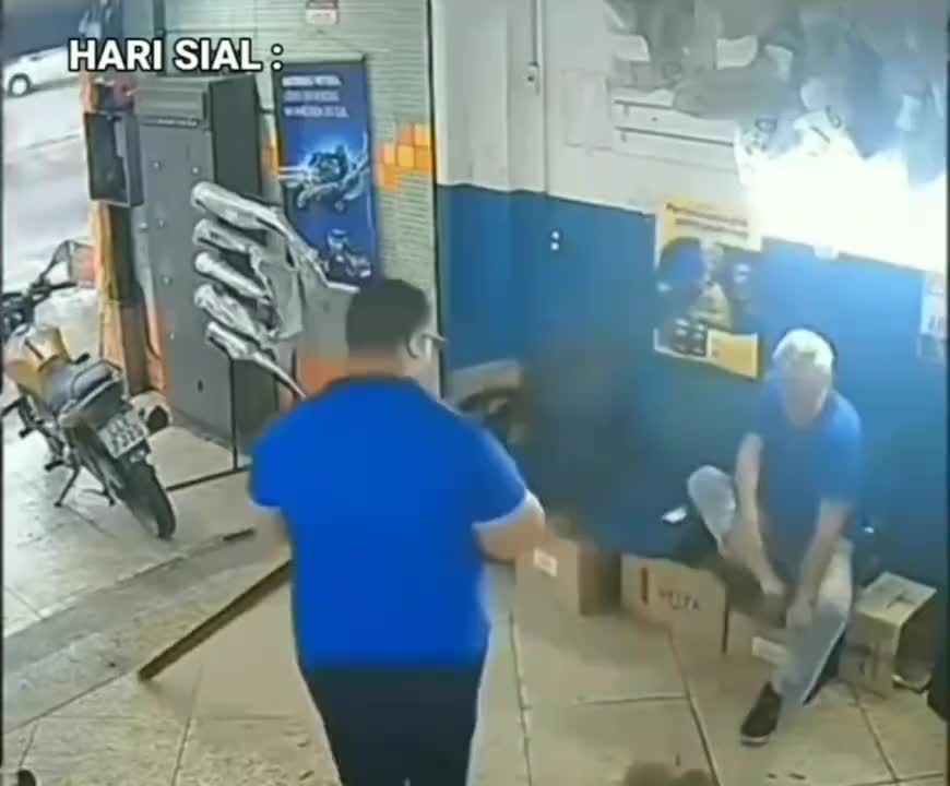 Pengen Pergi Aja Dari Sini