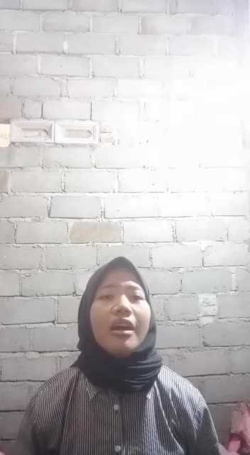 nama saya narida putri aulia,umur 16th saya berasal dari jatim motivasi saya ikut audisi ingin menikan derajat ortu sata #ONLINEAUDITIONRSID