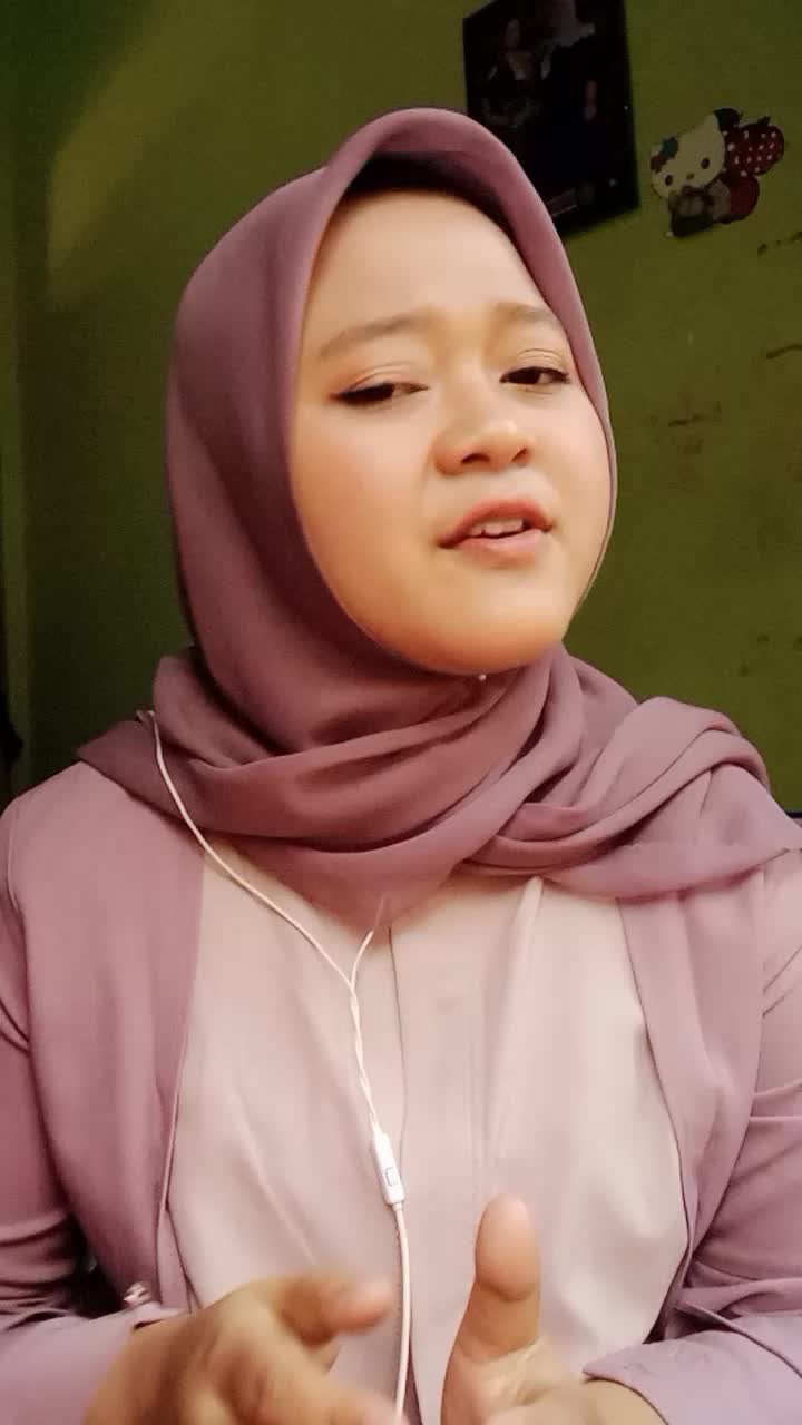 Kusuma Dewi. 22tahun. Wonogiri,jawa tengah. LOVE OF MY LIFE (THE BEATLES) KARYONYONO (DENY CAKNAN)
