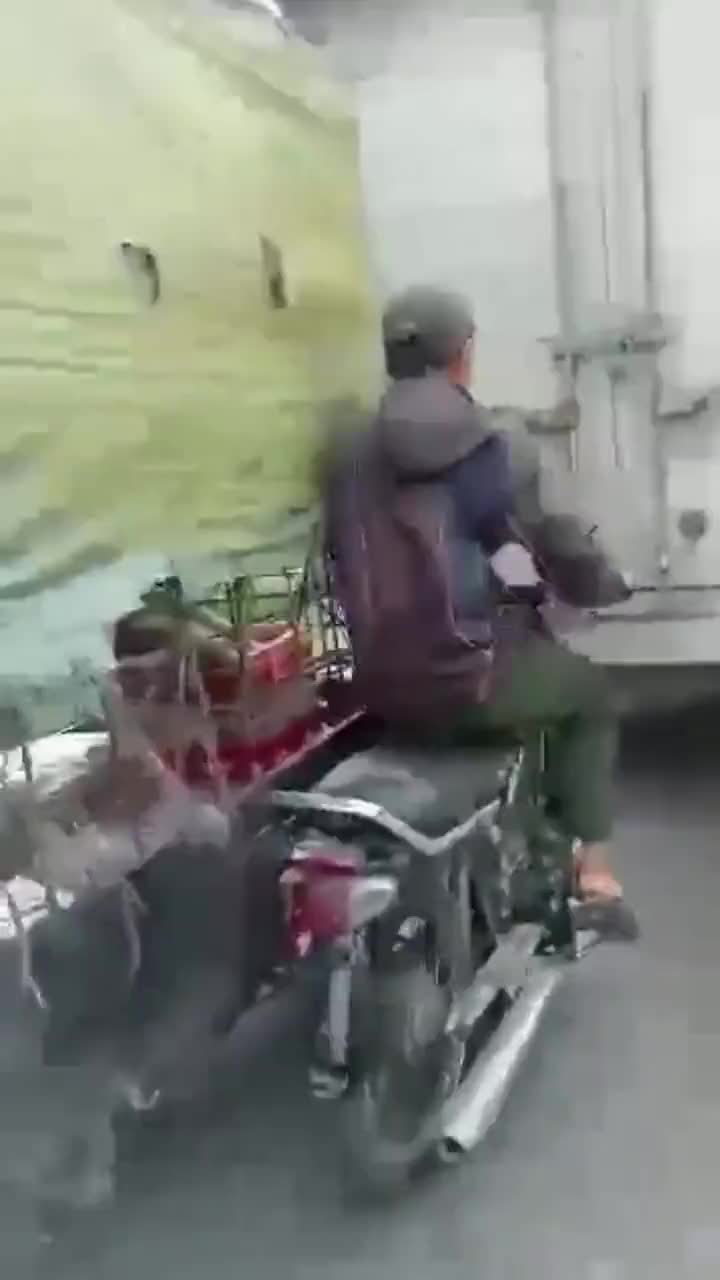 Ketemu Kawan Lama Jadi Lupa Sama Tujuan