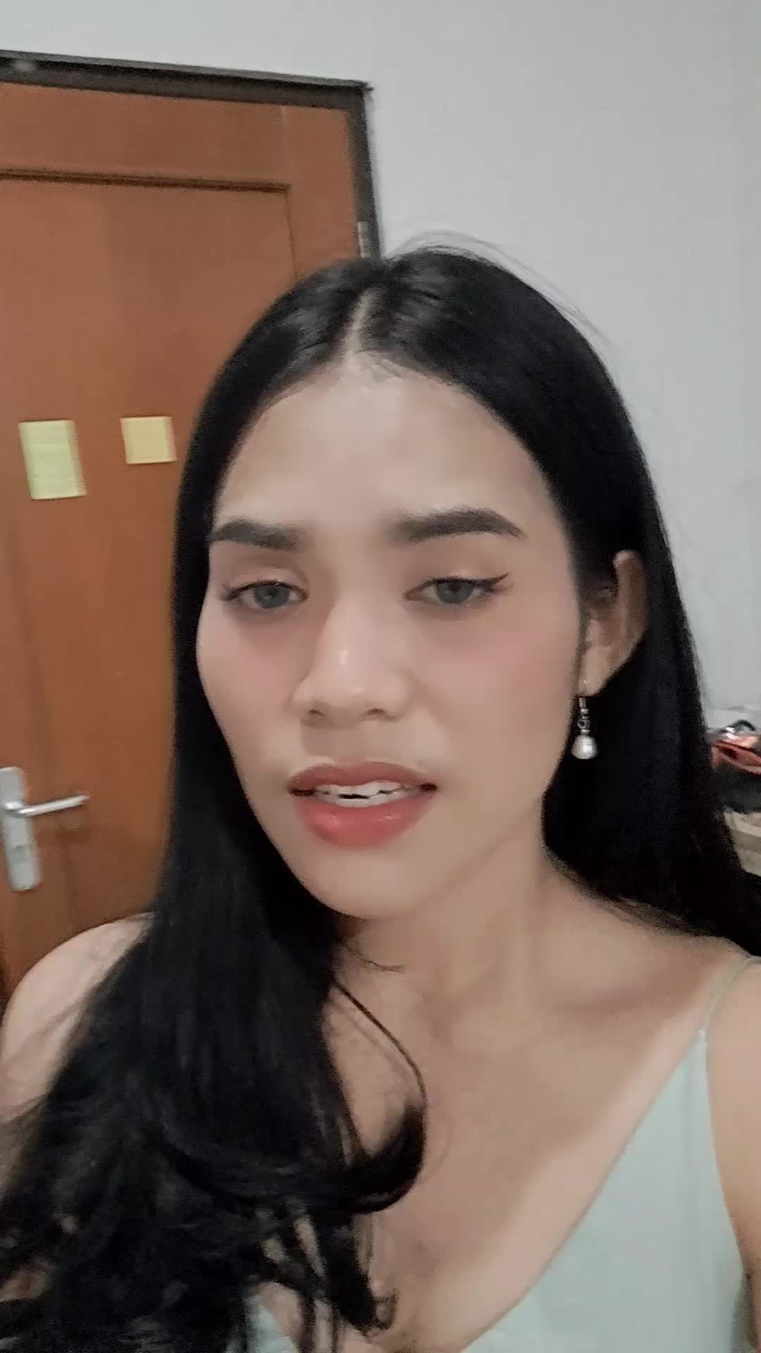 IDOL XII REBECCA 23 BITUNG PILIHAN YANG TERBAIK by ZIVA