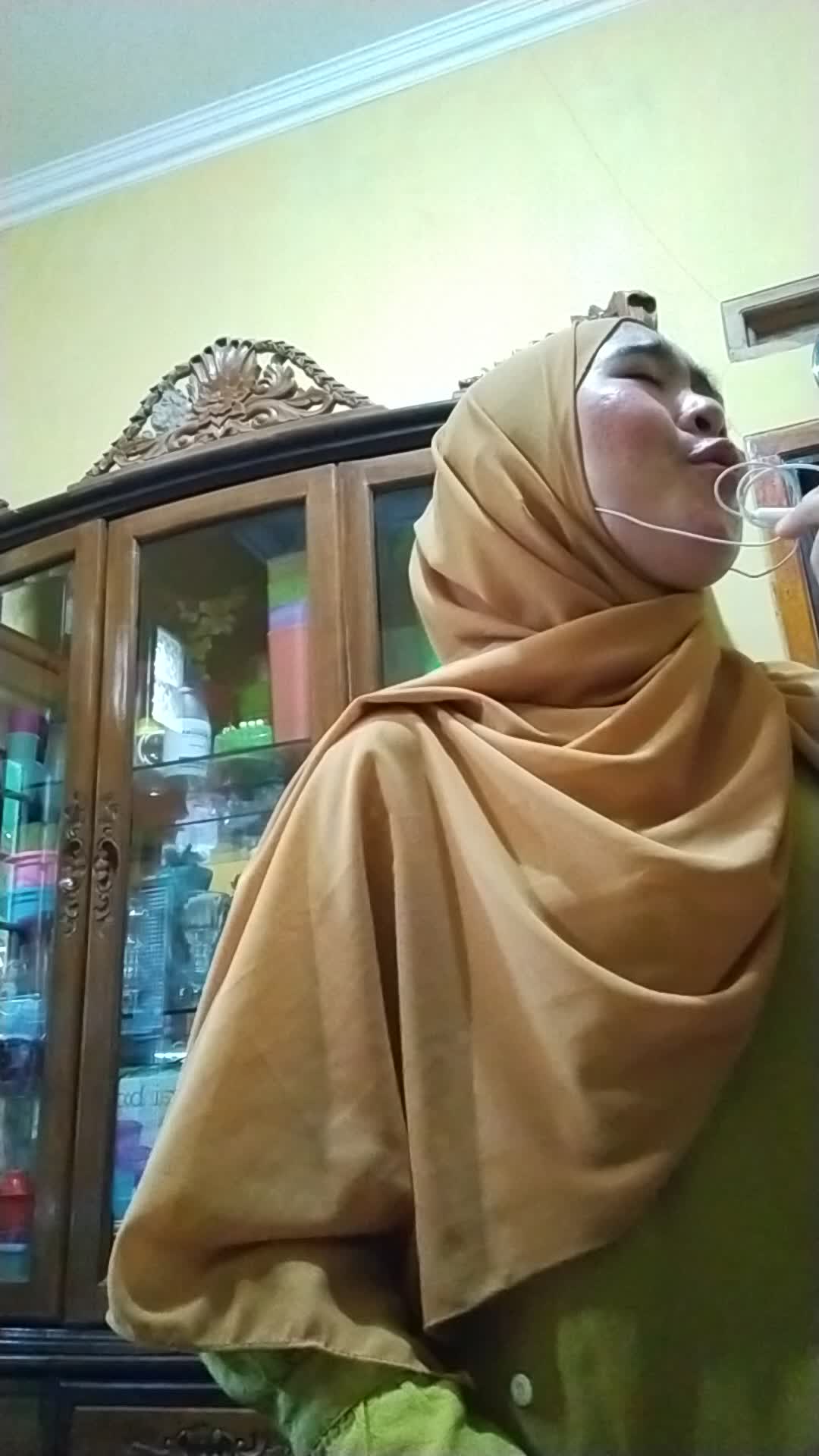 Nama:Chandrika Putri Pertiwi,TTL:Talang Padang 07-01-1995,Usia:26th,Asal:Lampung,Pekerjaan:Wiraswasta,Hoby:Menyanyi #voiceoframadangtv