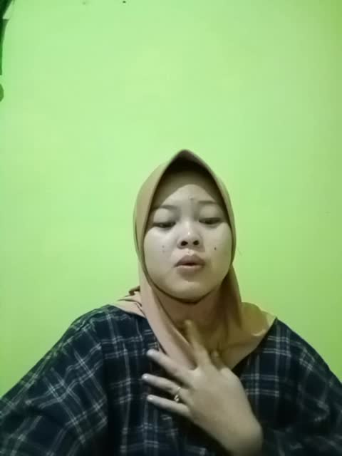 Assalamu'alaikum dear🤗, perkenalan nama saya SUCI CAHYATI dari KAPUAS usia saya 19th, (Bilqur'ani sa'amdi & isyfa'lana)