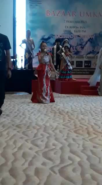 Qori Alya (Rindu by Agnes) SD Kelas 2 di Kota Mataram NTB. #SHOWYOURTALENT #RISINGATARKIDS #MNCTV #GTV #RCTIPLUS #IDOLJUNIOR #NTB