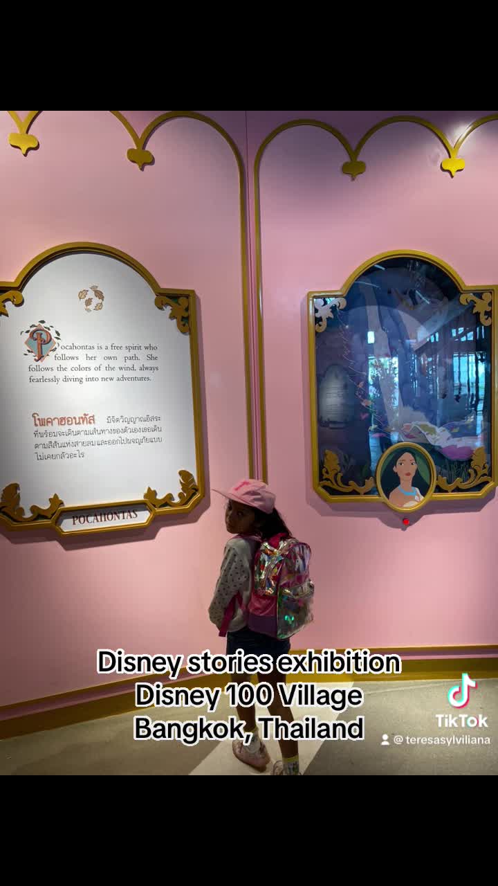 Kids Traveling to disney1000village bersama Teresa 8th. Instagram@teresa_sylvilana