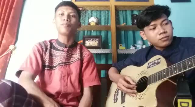 Kevin_23tahun_pemalang_ Aghitsna
Wahyu saiful_20Tahun_pemalang_ Aghitsna