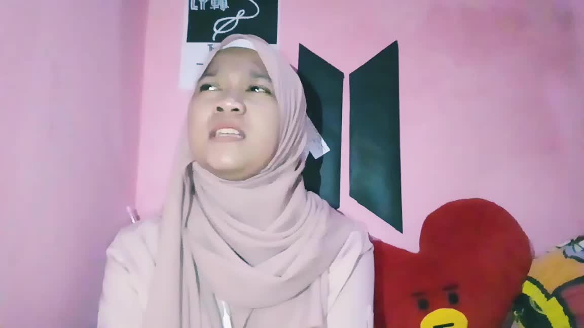 Bismillah :) Ummi tsumma ummi// Della Rosanda Sari. 16 tahun. Cirebon.