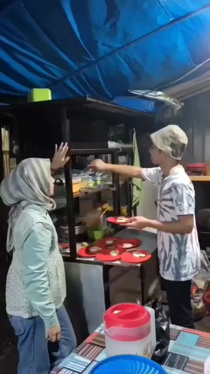 Emang Cowok Selalu Salah
