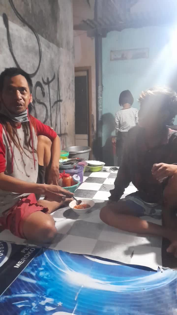 yoga tuwek suroboyo part 2, @RCTI+HOT+,pekerja seni ,dampak covid19,tangis hati???