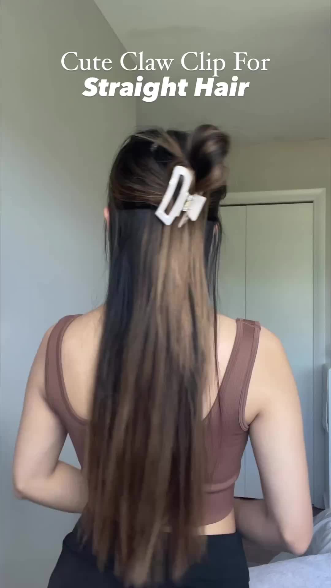 Ide hairstyle pake claw clip!